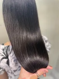 梅雨対策万全❣️💜艶々ダメージレスコスメストレート💜