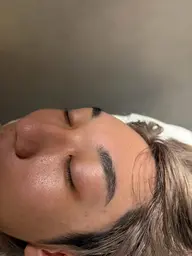 🦀学生様大歓迎🦀メンズ眉ワックス!