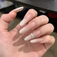 ✨️チップ長さ出し10本💅ベビーブーマー︎🎀🐰