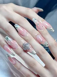 【チップ】期間限定価格❗️💅持ち込みデザイン☆150分やり放題コース 長さだし