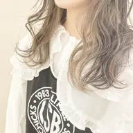 《 大人気✔️🌷》カット+ポイント or インナーカラー【ブリーチ込み】