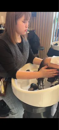 ☁️ブリーチなしワンカラー☁️+☁️高発色カラー☁️+☁️ヘッドスパ☁️+Aujuaトリートメント☁️