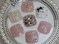7月限定❣️持ち込み⭕️オフケア込✨フット2本ストーンコース✨(うめつくし〇)他8本はワンカラー