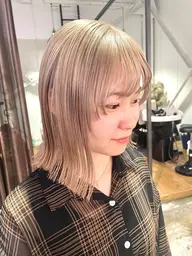 👷♂️ケアブリーチ+透明感カラー+ダメージケアトリートメント🚧🔩🔨⚠