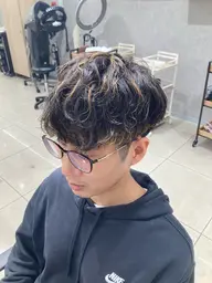 【ミニモ限定価格】男性限定👦🏻ハイライト+カラー👑うる艶トリートメント付き🧴