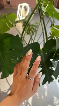 ワンカラーネイル🍀【テストモデル】【オフホワイトorボルドー】