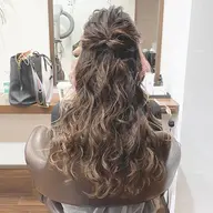 巻き下ろしハーフアップ❣️