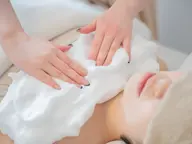 バストアップモニター