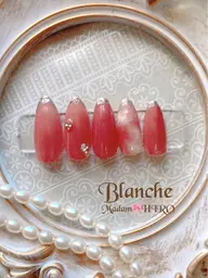 ハンドネイル オフ込み ニュアンスネイル&マグネットフレンチ✨