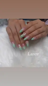 【NEWモデル✨】グラデーションネイル🌷🩷