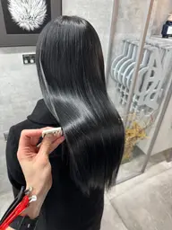 お客様の髪に合わせたトリートメント✨3種類のうちからお客様の髪に合うものを選ばさせて頂きます♪ミニモ学割✨