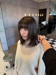 💇🏻‍♀️トレンドショート+ブリーチ無しWカラー+トリートメント🫶🏻
