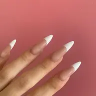 7/6・20時​〜​お一人様限定🧚🏼‍♀️✨グラデーション＋白フレンチ練習モデル募集🐣