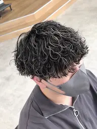 【ご新規様限定】🔴この時期特におすすめ🔴✨骨格矯正カット+パーマ+メンズハイライト✨