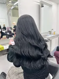 【🖤重くない暗髪🖤】ブルーブラックやコリアンブラック🇰🇷就活や実習にも対応した暗染が可愛い🇰🇷ワンカラー⭐️