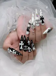 👘成人式ネイル→長さ出し10本・つけ放題あり