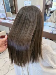 髪質改善ストレートメニューモデル(カットは含まれません)18,800円→8,000円〜