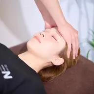 あっという間に小顔に🌟【大人女性に人気!小顔矯正コース】(45分)11,000円→1,000円(税込)