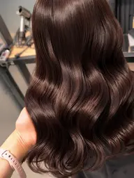 就活・実習向け暗髪カラー🖤+𝑲𝑬𝑹𝑨𝑺𝑻𝑨𝑺𝑬トリートメント ¥3,000