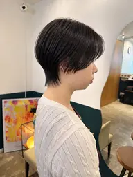 小顔見えくびれショート✂️首元すっきり×美シルエット✨無料トリートメント付き
