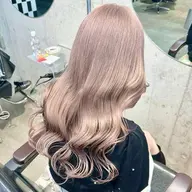 【夏に向け🌻髪色明るくしたい方おすすめメニュー】全頭ブリーチ1回👩🏼‍🦱💛(ケア込)＋艶カラー＋トリートメント