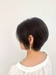 （ショートボブにカット、ショートカットさせていただける方限定）＋シャンプートリートメント付き