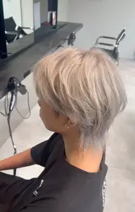 《メンズハイトーン》カット+ケアブリーチ+カラー