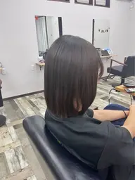 【初めての方にもおすすめ】ナチュラル縮毛矯正+ケアトリートメント🫧💫