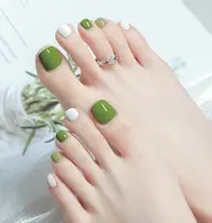 《FOOT》2色選べるワンカラー/ラメグラ 【平日10時〜15時の予約は1000円off】