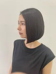 【湿気対策にオススメ!】カット+縮毛矯正+4stepトリートメント¥15400→14300
