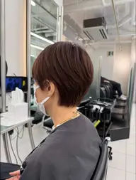 【7/13、月曜日限定!!】 夏に向けて"ショート"スタイルに‼️白髪染め込み✨✨