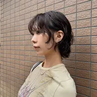 カット+パーマ(女性限定、ブリーチ毛不可)鎖骨〜ロング料金+¥1100