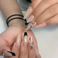 10本長さ出し⭕️4本アートやり放題🎀(オフ代別途)