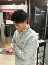 水曜日限定⚠️メンズカット+トレンドパーマ【波巻き、フェザー、シャドウパーマなど】