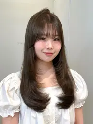 🎀【10月水木金曜限定】似合わせカット＋艶カラー ¥3,300  ※補足説明欄をよくお読みください