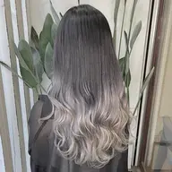 🎨グラデーションカラー🎨+髪質改善で周りとさをつけるヘアカラー❗️