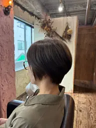 【白髪が気になる方へ】ショートボブ+白髪ぼかしカラー