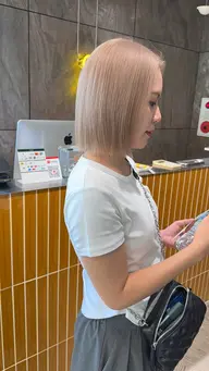 カット+ハイブリーチ(ケアブリーチ)+カラー+トリートメント