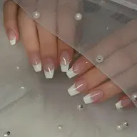 《HAND》フレンチネイル♡他店様オフ無料