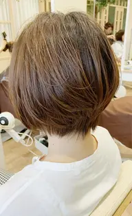 ☘️40代〜60代自然な明るさ白髪染め&カット☘️