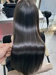 【平日、土曜日限定💫(u30)】髪質改善ストレート🪄︎︎