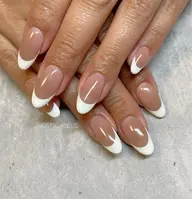 【シンプル】フレンチネイル / ベースカラー追加＋￥1000/大人綺麗めネイル♡/ オフィスネイルにも◎/美フォルム◎
