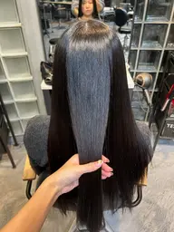 カット➕縮毛矯正🧸(カット5センチ以上切れる方✨️)