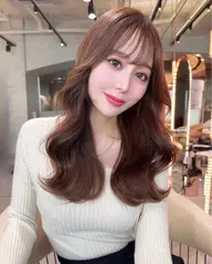 【鎖骨より下の方限定‼️✨️】カット✂️➕艶カラー💇🏼♀️🩷➕内部補修トリートメント🫧