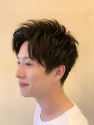 ショートレイヤーカットモデル