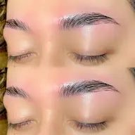 【女性限定メニュー】《眉毛パーマ》🖤次世代ハリウッドブロウリフト🖤wax込