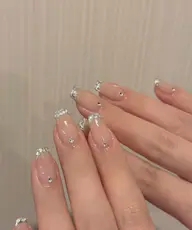 🤍SNS人気 ガラスフレンチ🤍 +2個パーツ