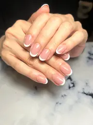 フレンチネイル(オフ込み)