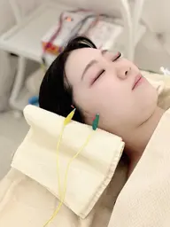 【食いしばり特化】エラ張り・噛みしめが気になる方へ|美容鍼