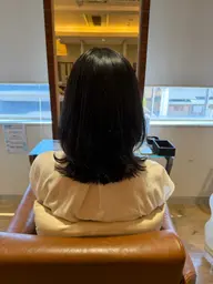 カット（ロング、ミディアム）毛先3センチ以上切らせていただける方